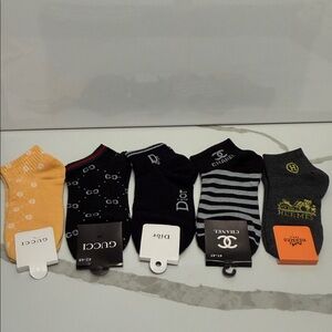 ✅ PRICE IS FIRM ✅ Fashion Mix Match Sock Set - Multicolor